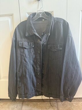 Women’s Washed Distressed Black Denim Jacket Medium